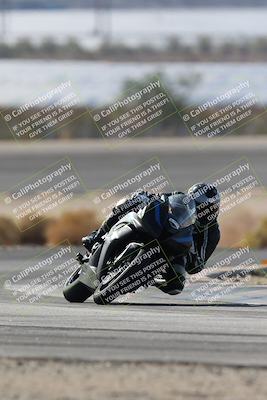 media/Nov-16-2025-Race Pace (Sun) [[8c5fa54630]]/Non Verified Riders (1st 20 Minutes)/1-Turn 14 (10am)/